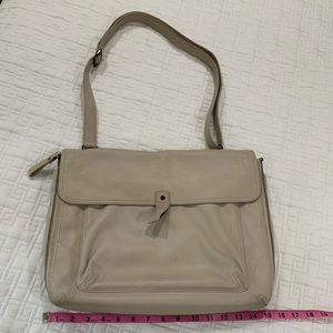 Levenger Expandable Leather Messenger Bag in Ivory